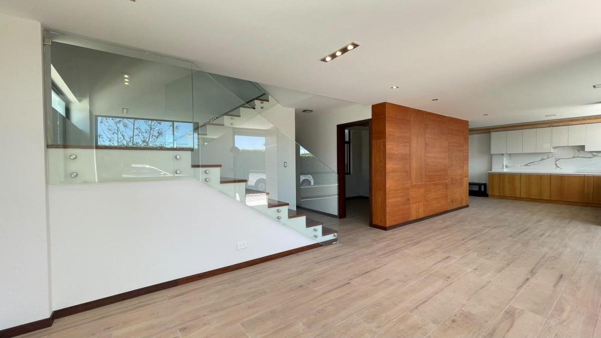 Venta de Casa 3 Domitorios Más Estudio y Terraza, Tumbaco La Morita — imagen 10