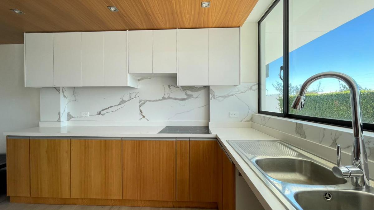 Venta de Casa 3 Domitorios Más Estudio y Terraza, Tumbaco La Morita — imagen 7