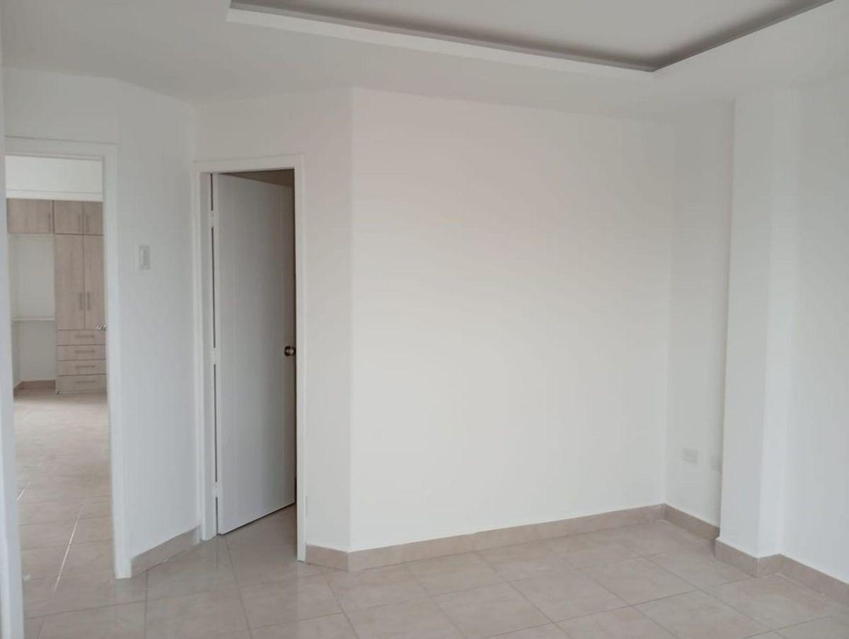 Casa en Urbanizacion de Venta en Manta, Manabí — imagen 4