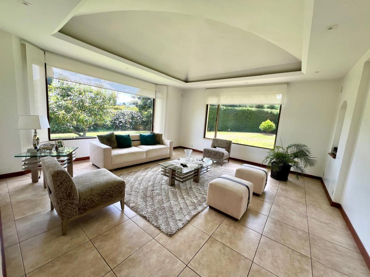 Casa en Puembo — imagen 9