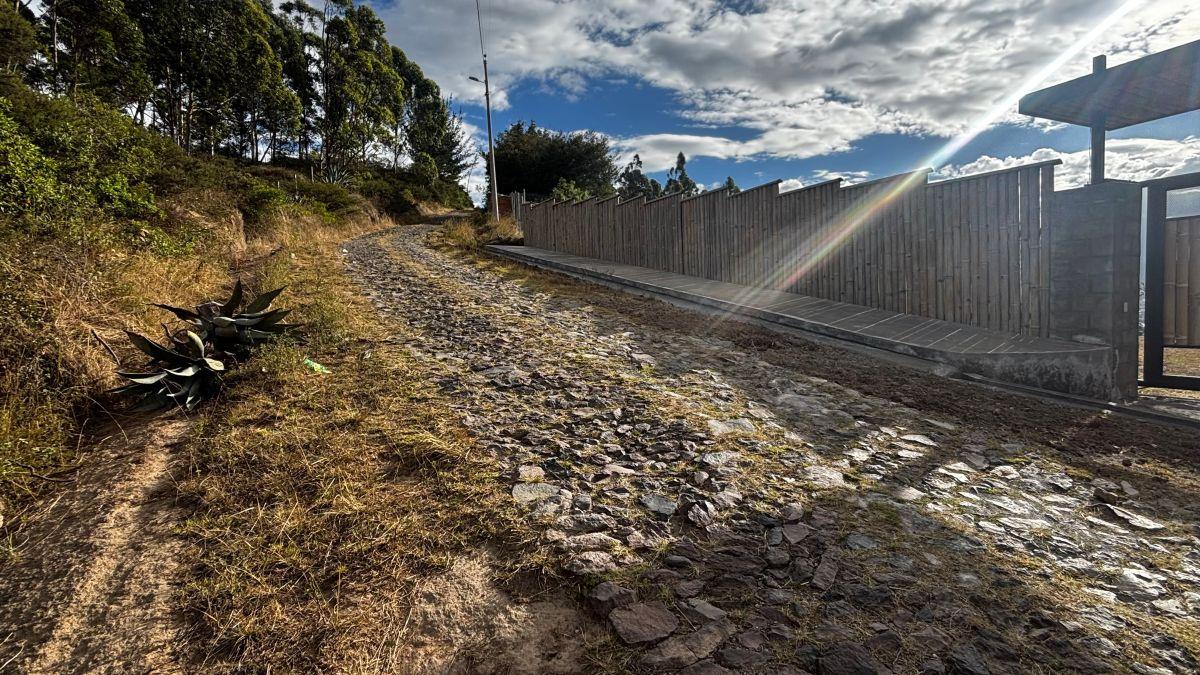 Vendo Terreno de 1.234 m² en La Tola Grande - Luzon — imagen 3