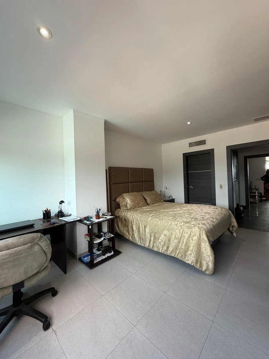 Vendo Departamento 2 Amplios Dorm. en Puerto Azul, Guayas — imagen 2