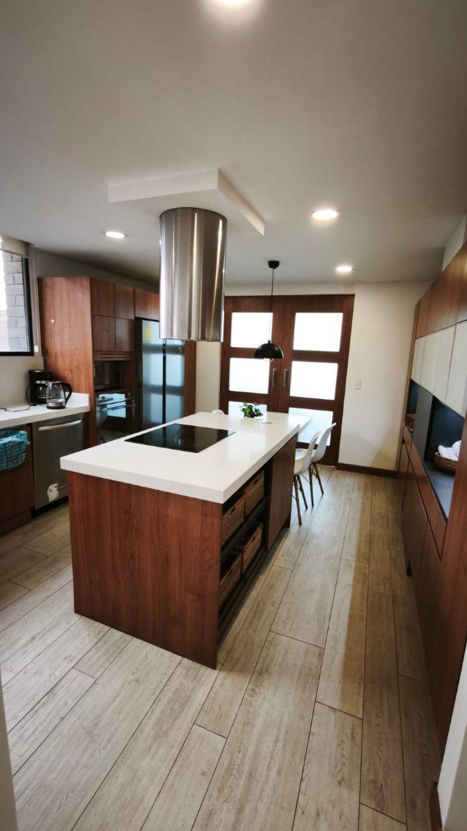 Exclusivo Departamento de Lujo, 3 Dorm. Amoblado, Sector La Carolina — imagen 9