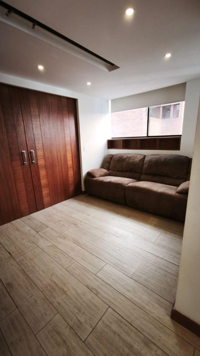 Exclusivo Departamento de Lujo, 3 Dorm. Amoblado, Sector La Carolina — imagen 4