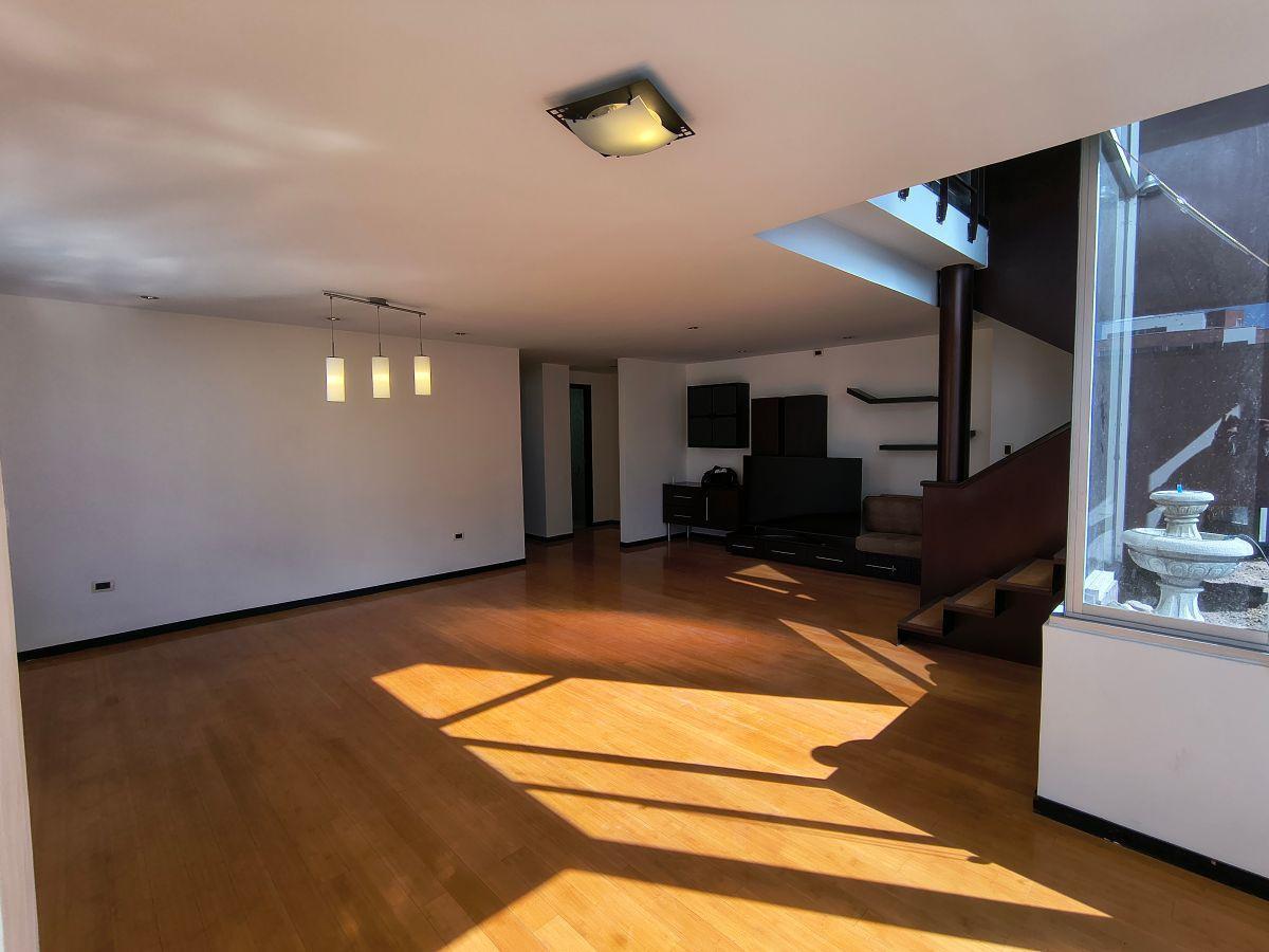 Vendo Departamento Dúplex de 2 Dorm., en El Sector de La Bosmediano — imagen 9