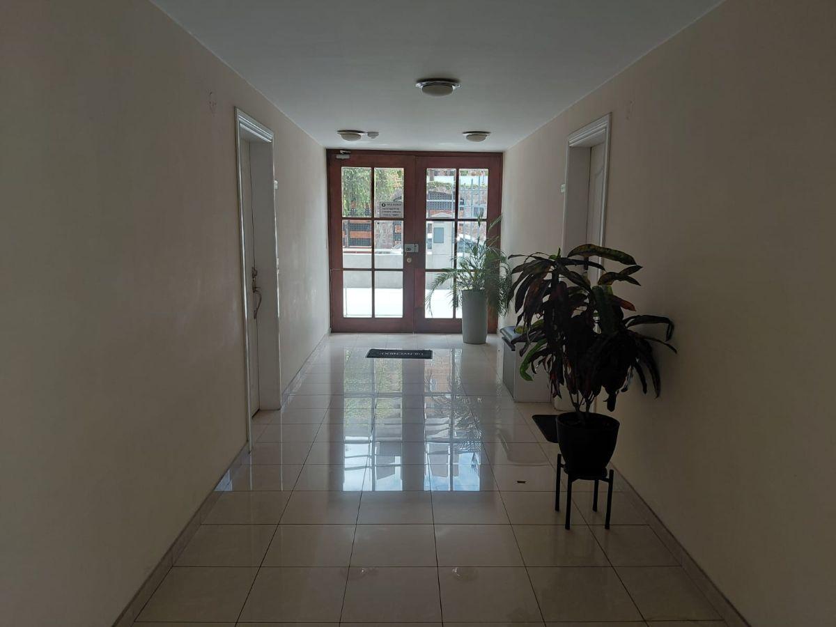 Vendo Suite Remodelada de 64 m² a Pasos de Usfq, Edificio de Solo Suites — imagen 7