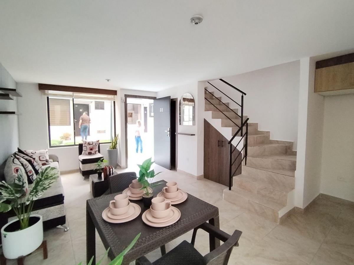 Casas Vip en Venta en Conjunto con Piscina — imagen 9