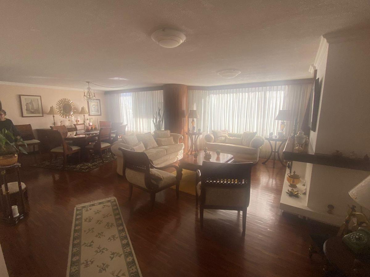 Venta Departamento 158,57 m², 3 Dorm., Av Gaspar de Villarroel y Eloy Alfaro — imagen 8