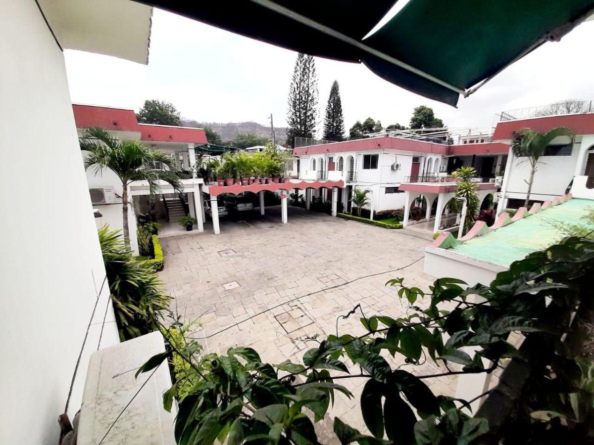 Vendo Departamento en Urdesa Central, Guayas — imagen 10