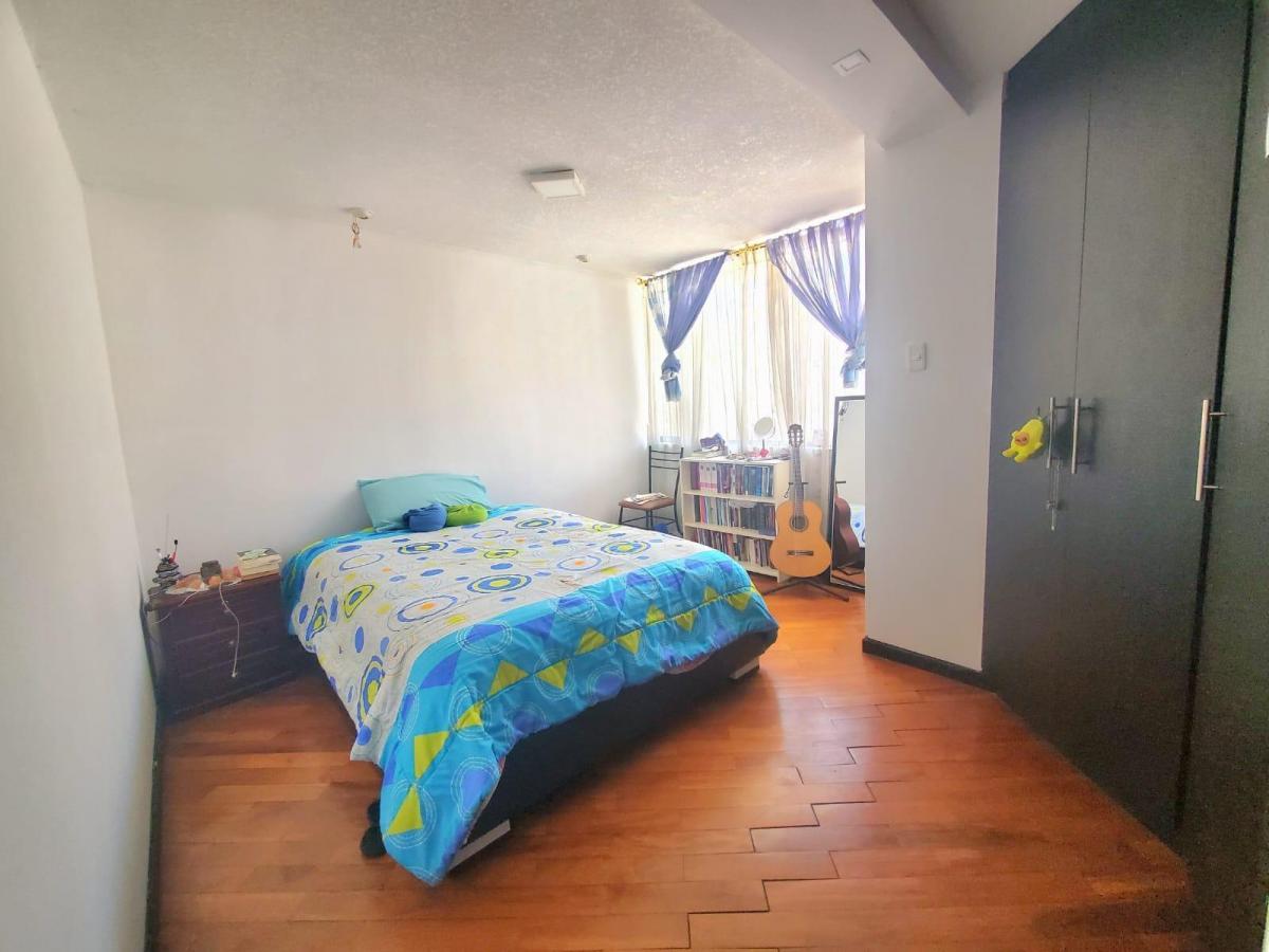 Departamento con Patio Sector Real Audiencia — imagen 2