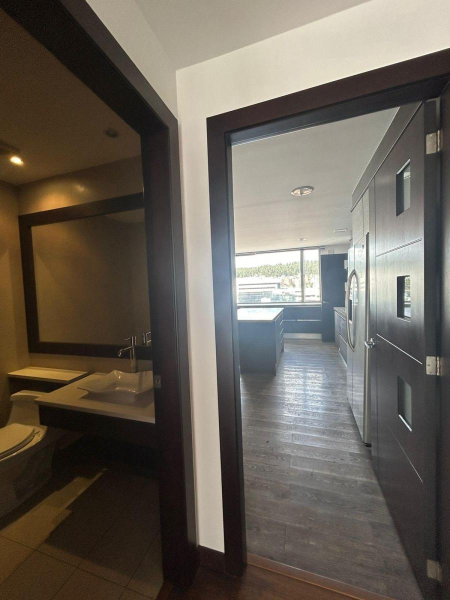 Hermoso Pent - House 310 m² Quicentro. Vista Espectacular Usd 530.000 — imagen 7