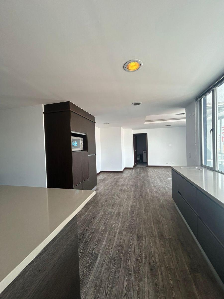 Hermoso Pent - House 310 m² Quicentro. Vista Espectacular Usd 530.000 — imagen 5