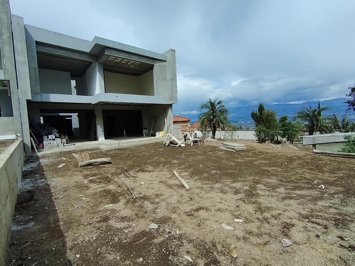 Espectacular Proyecto de Casas 4 Dorm., Amplios Jardines, Nayón! — imagen 8