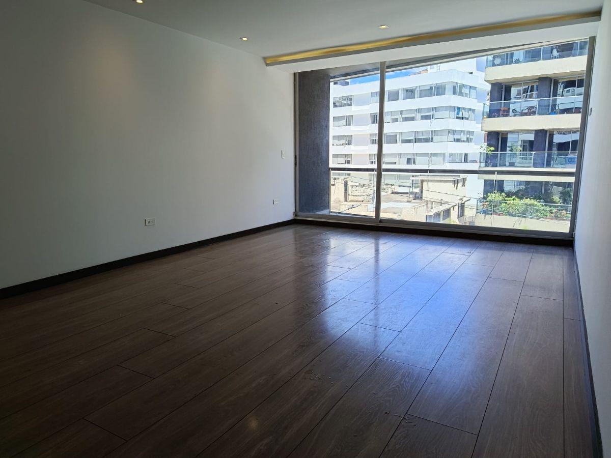 Vendo de Oprtunidad Lindo Departamento 3 Habitaciones — imagen 8