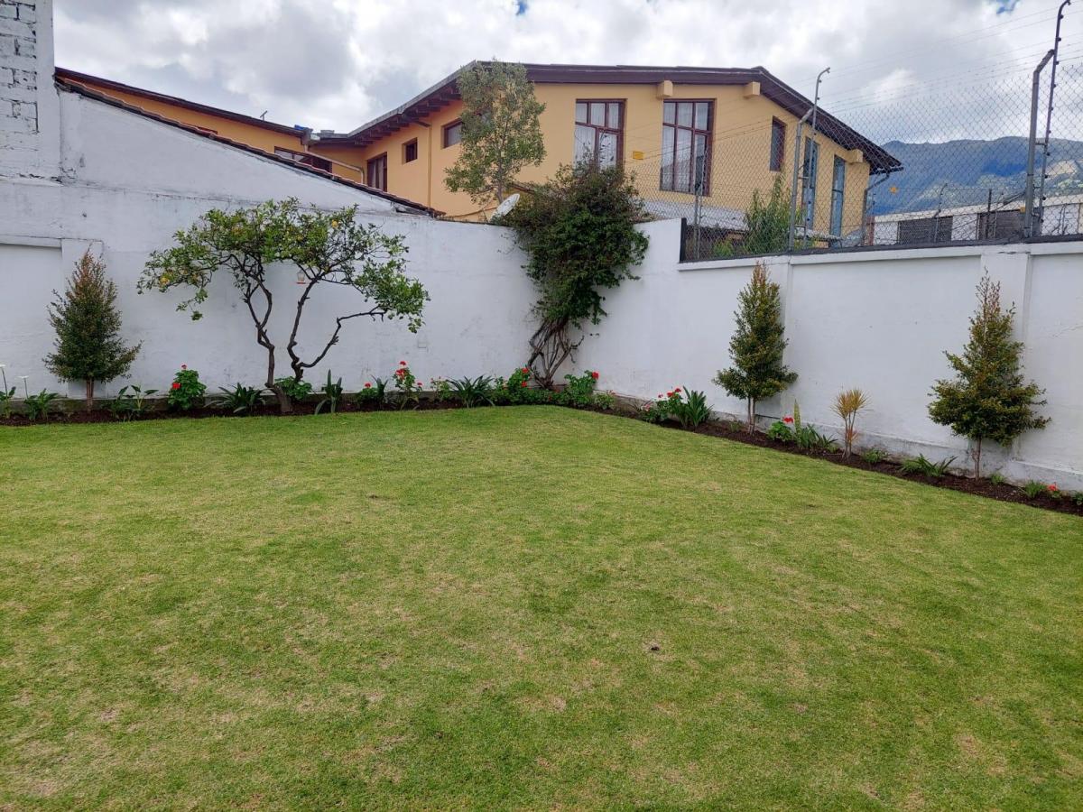 Casa de 450 m² con 5 Dorm. en Venta y Alquiler, Real Audiencia — imagen 2