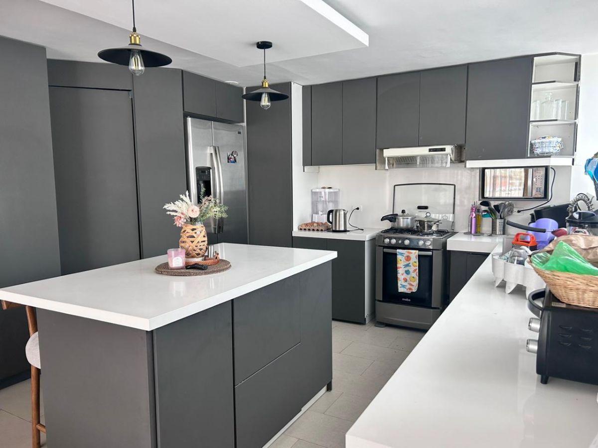 Exclusivo Departamento en Venta en La Av Amazonas, Quito — imagen 10