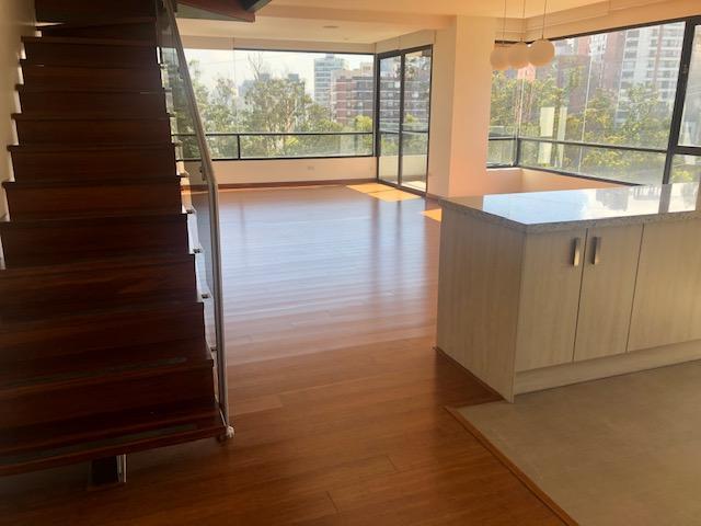Vendo Hermoso Departamento Duplex / Sector Gonzalez Suarez — imagen 8