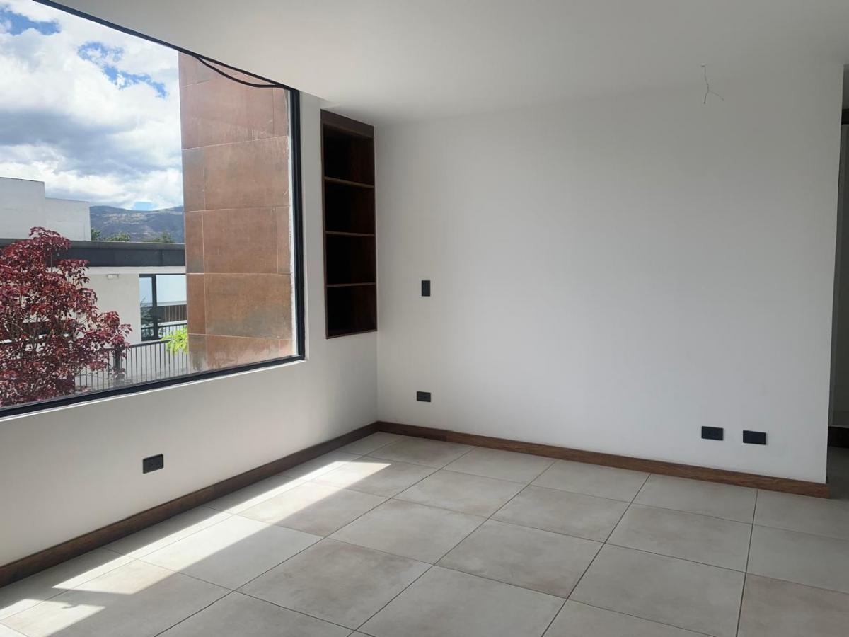 En Venta Departamento 2 Dorm. Moderno por Estrenar. Sector San Juan de Cumbayá — imagen 2