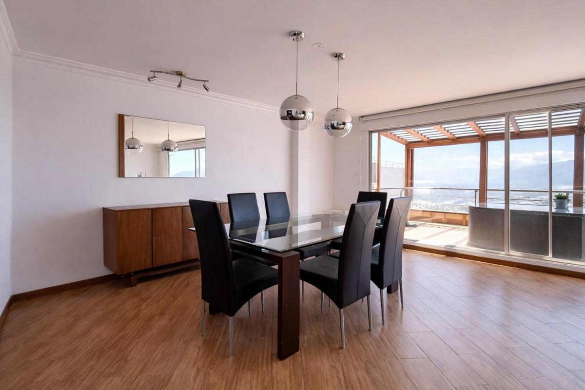 Departamento Dúplex en Venta en Vista Grande Cumbayá con Vista — imagen 7