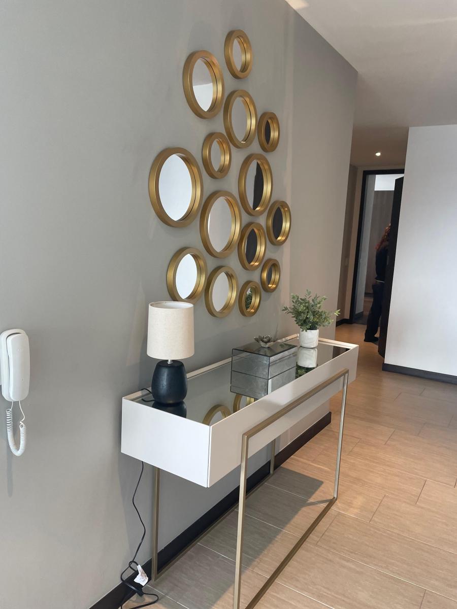 Vendo Lujoso Departamento Amoblado o Sin Muebles - Sector Centro Norte — imagen 3