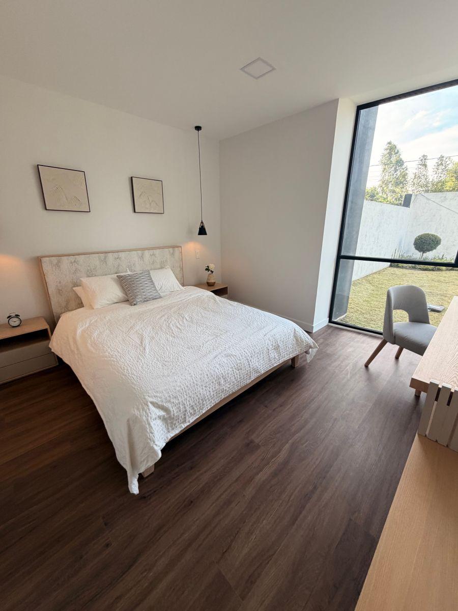 Venta Moderna Suite con Amplio Jardín por Estrenar en Tumbaco — imagen 6