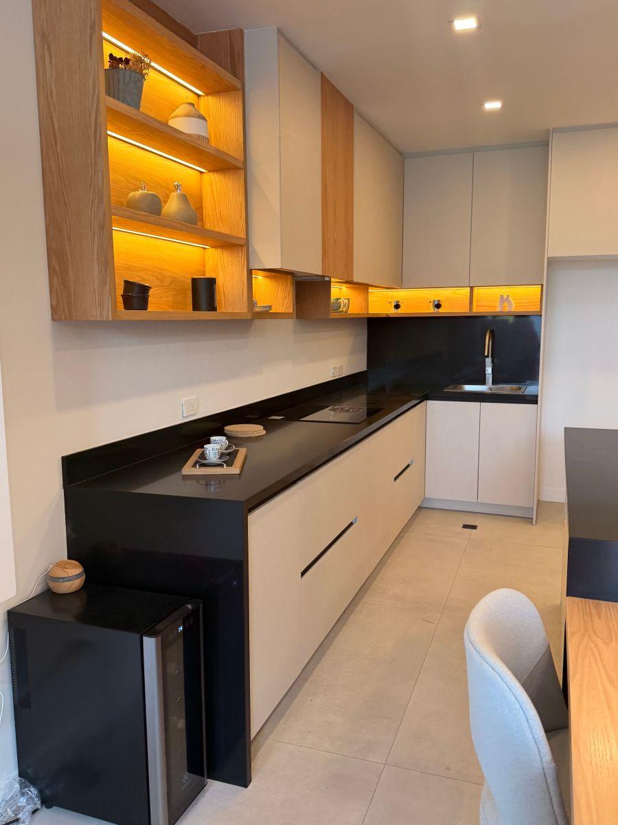 Venta Moderna Suite con Amplio Jardín por Estrenar en Tumbaco — imagen 2