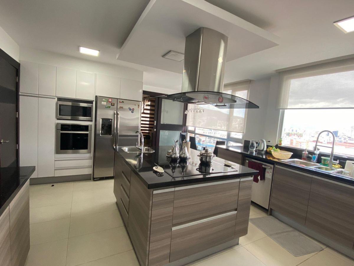 Venta Lujoso Pent House, 400 m² Terraza 180 m², 3 Dorm. Sector González Suárez, Quito — imagen 6