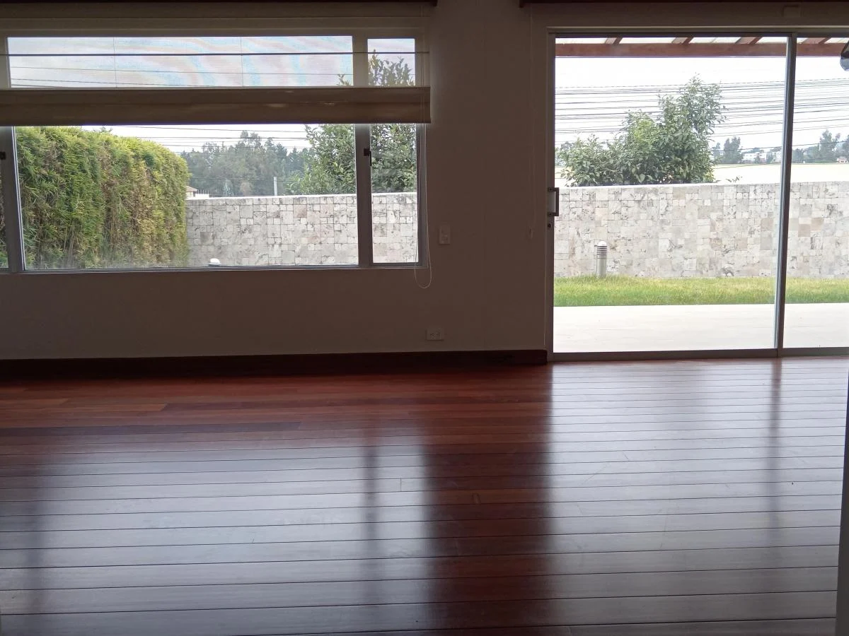 Cumbaya, El Potrero, Se Vende Casa — imagen 3