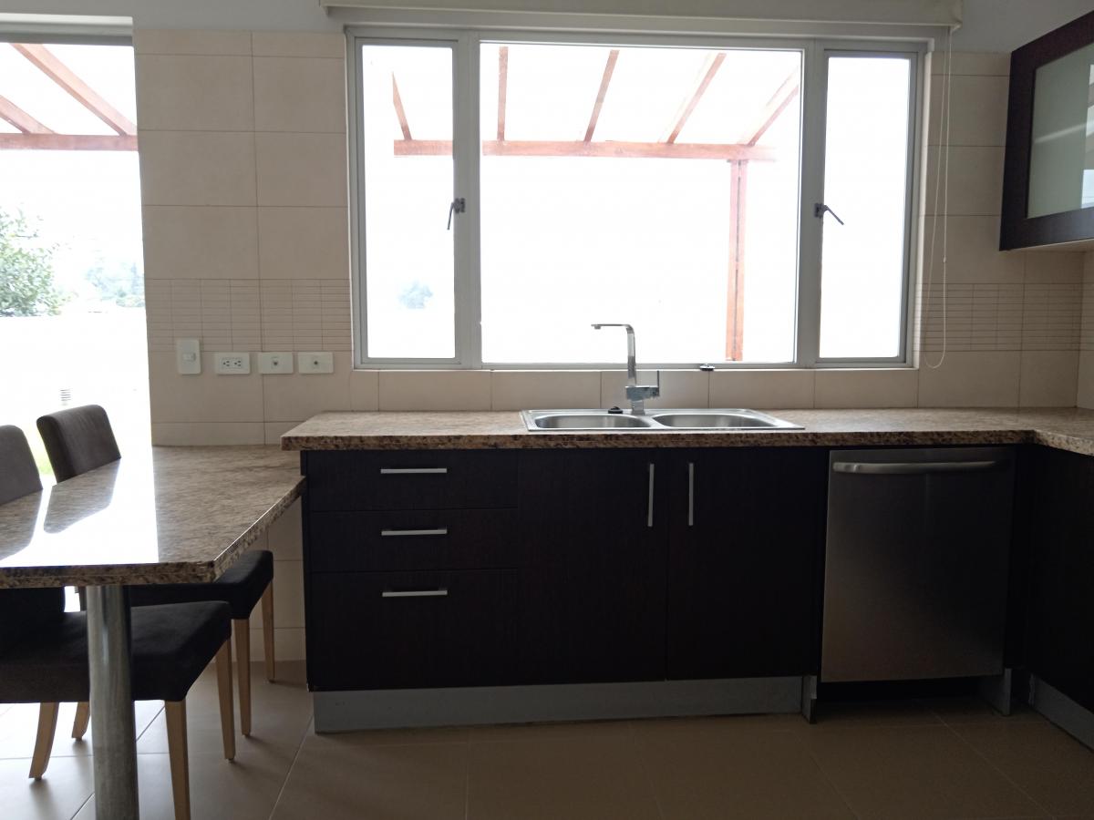 Cumbaya, El Potrero, Se Vende Casa — imagen 6