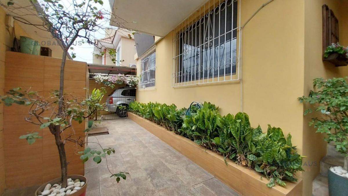 Venta de Casa en Urdenor 1 con 4 Habitaciones, 240 m² G. P. Guayas — imagen 4
