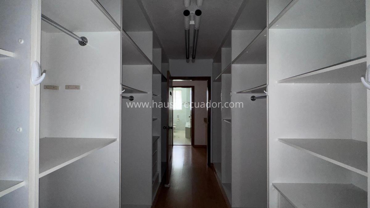 En Venta - Renta 357 m² | 3 Habitaciones, Jardín Privado| Seguridad 24/7, Amenities - Cancha Squash! — imagen 2