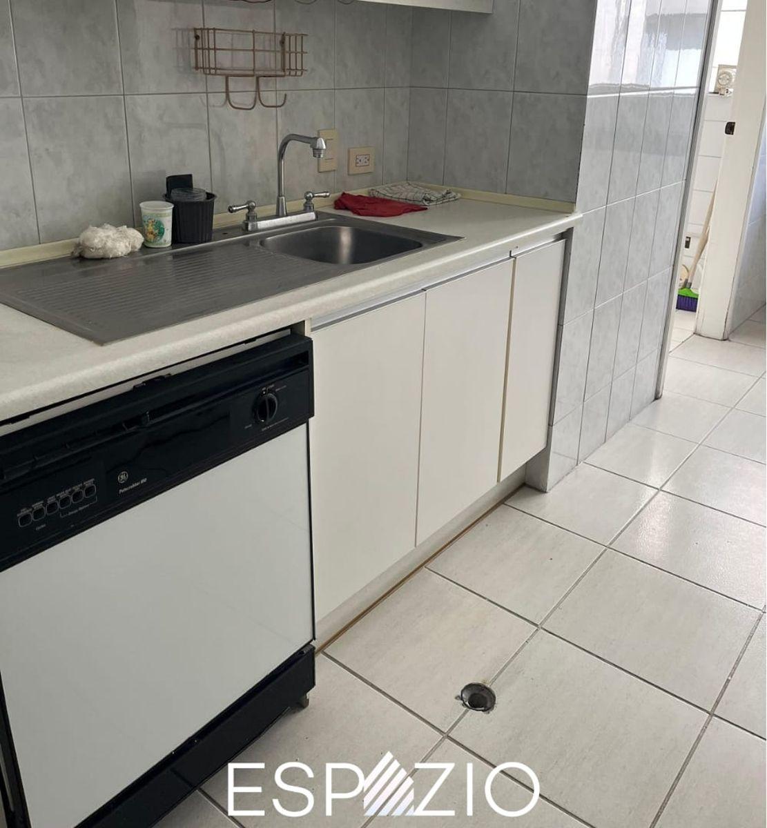 Departamento en Venta Sector Republica del Salvador, Calle Finlandia — imagen 7