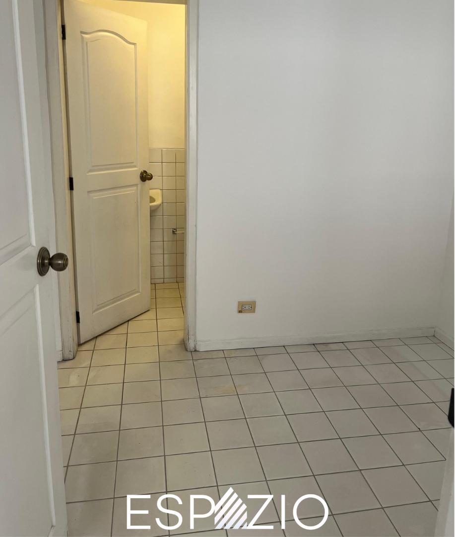 Departamento en Venta Sector Republica del Salvador, Calle Finlandia — imagen 4