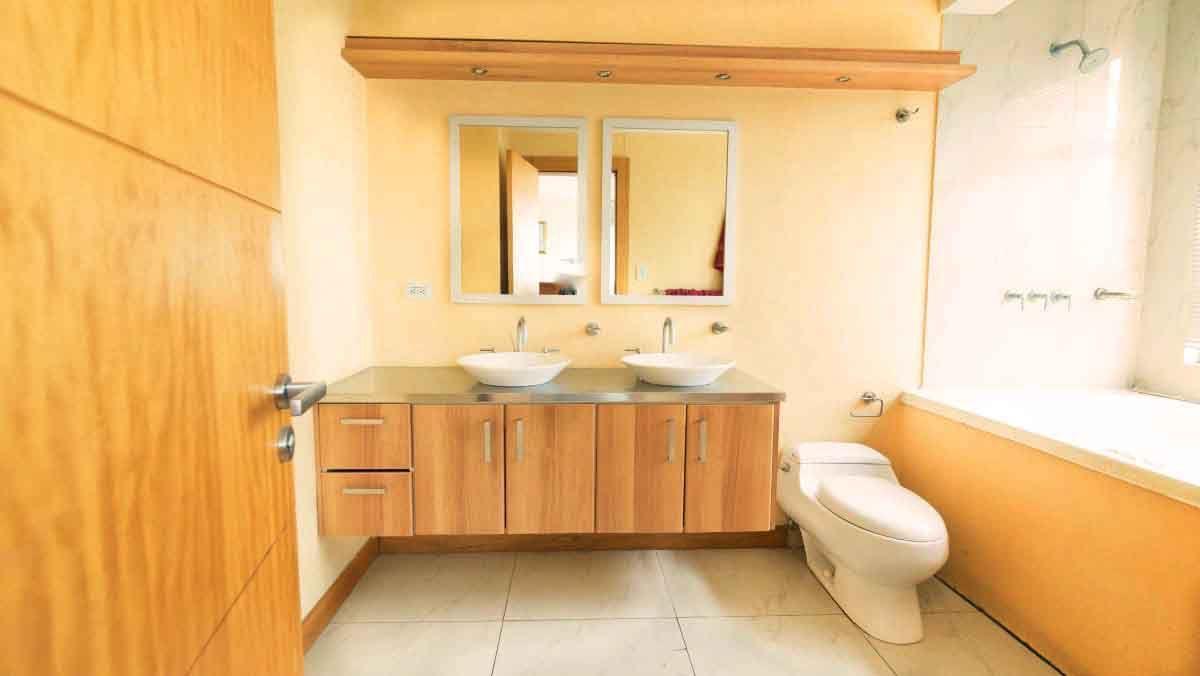 Departamento con Vista de Venta Vista Grande Cumbayá — imagen 4
