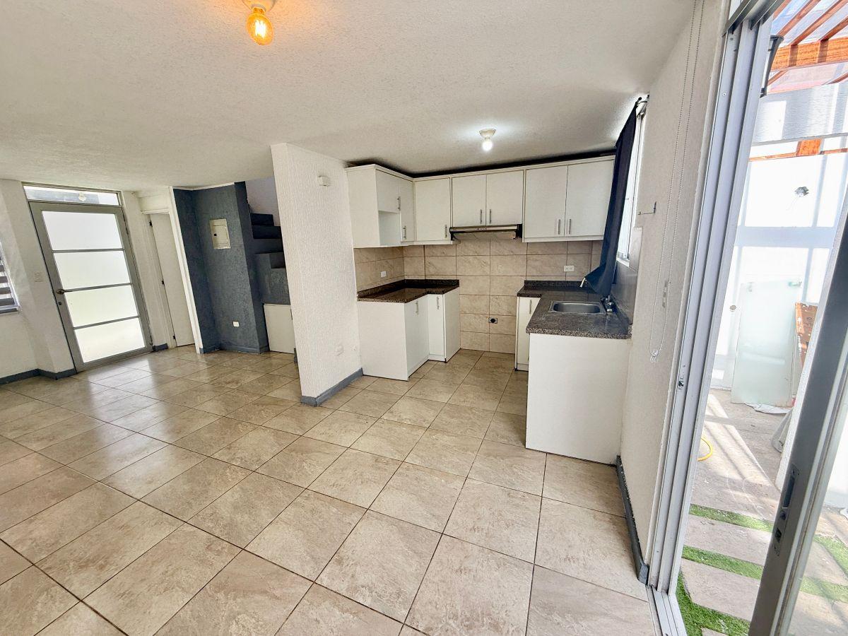 Casa de 3 Pisos en Venta – Llano Grande / Calderón — imagen 6