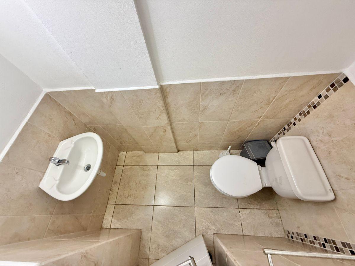 Casa de 3 Pisos en Venta – Llano Grande / Calderón — imagen 2