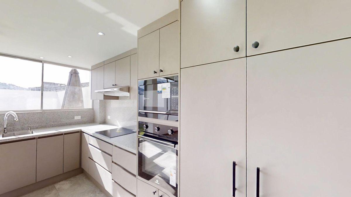 Planta Baja Abierta y Moderna: Cocina + Sala + Comedor en un Solo Ambiente — imagen 7