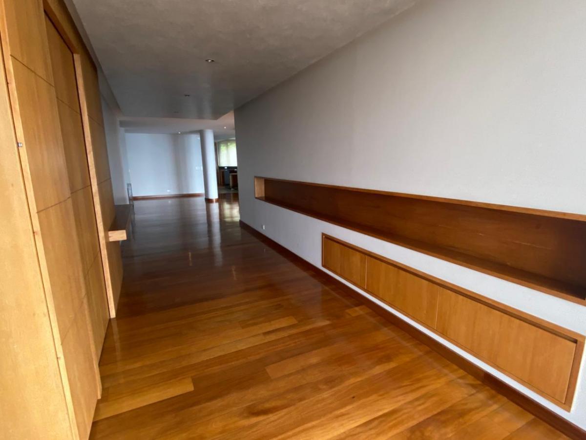 Venta Lujoso Departamento 436.70 m², Urb. Sierra del Moral, Quito — imagen 8