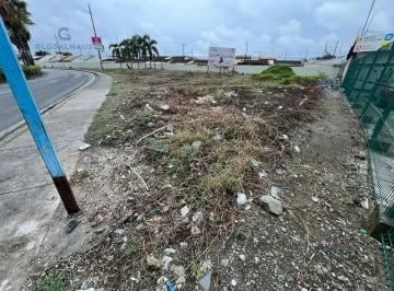 Venta de Terreno Comercial Triangular en Casa Laguna. m. N, Guayas — imagen 2