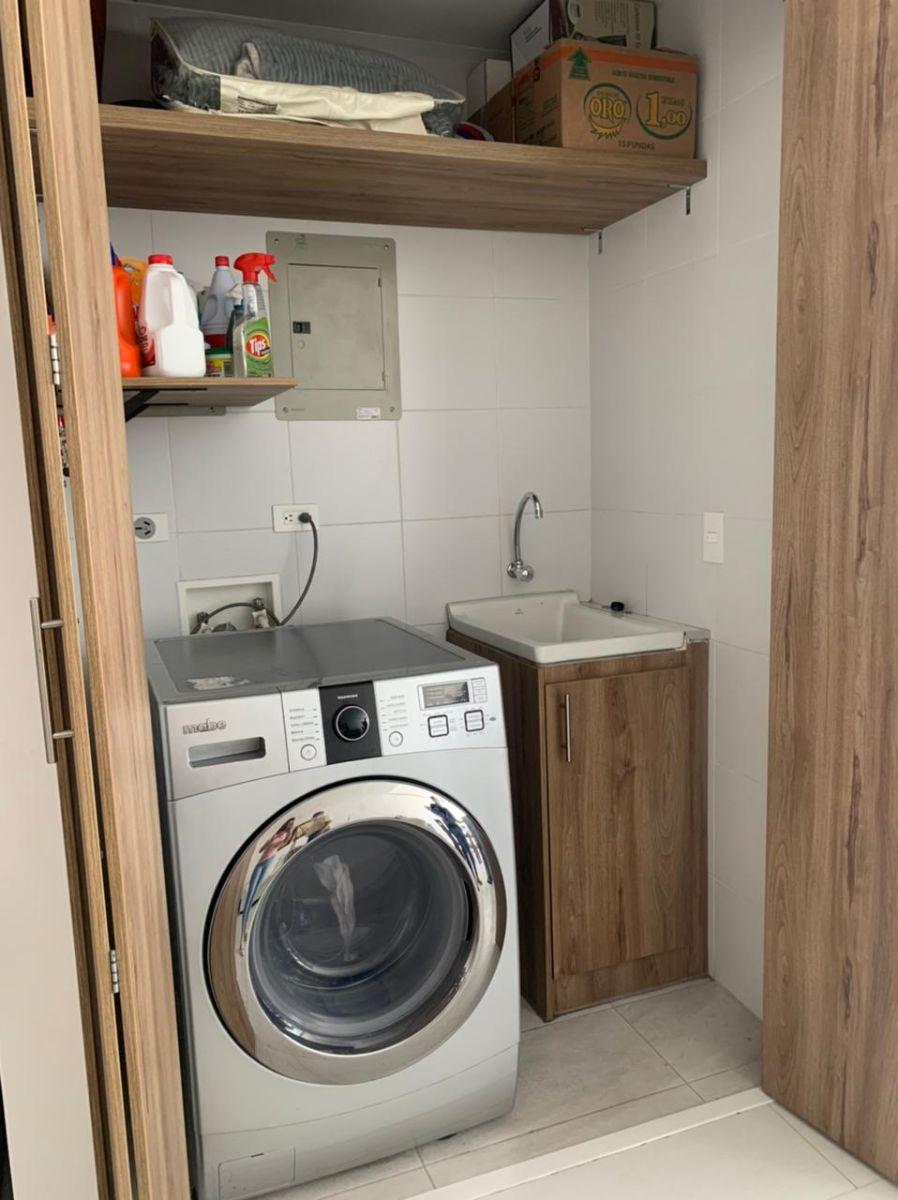 Departamento de 2 Dorm. en Venta Sector República del Salvador — imagen 8