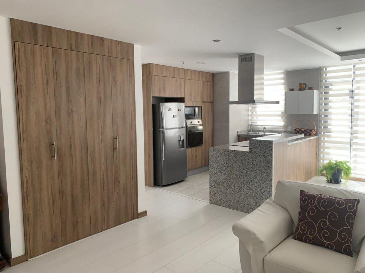 Departamento de 2 Dorm. en Venta Sector República del Salvador — imagen 7
