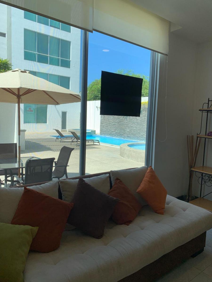 Vendo o Alquilo Departamento en Chipipe Salinas a 2 Calles de La Playa — imagen 7