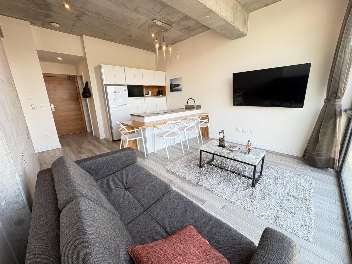 Suit de Venta con Servicios de Una Plaza Comercial — imagen 10
