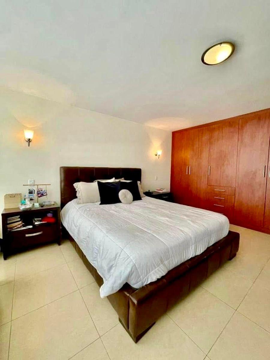 Cumbayá / Sector Colegio Alemán – en Urbanización Vendo o Arriendo Departamento de 2 Dorm. — imagen 3