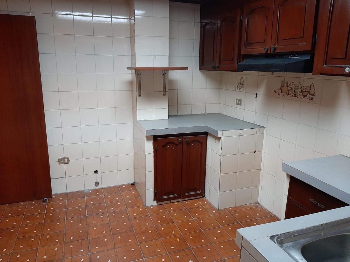 Vendemos Hermoso Departamento en Lomas de Urdesa, Guayas — imagen 5