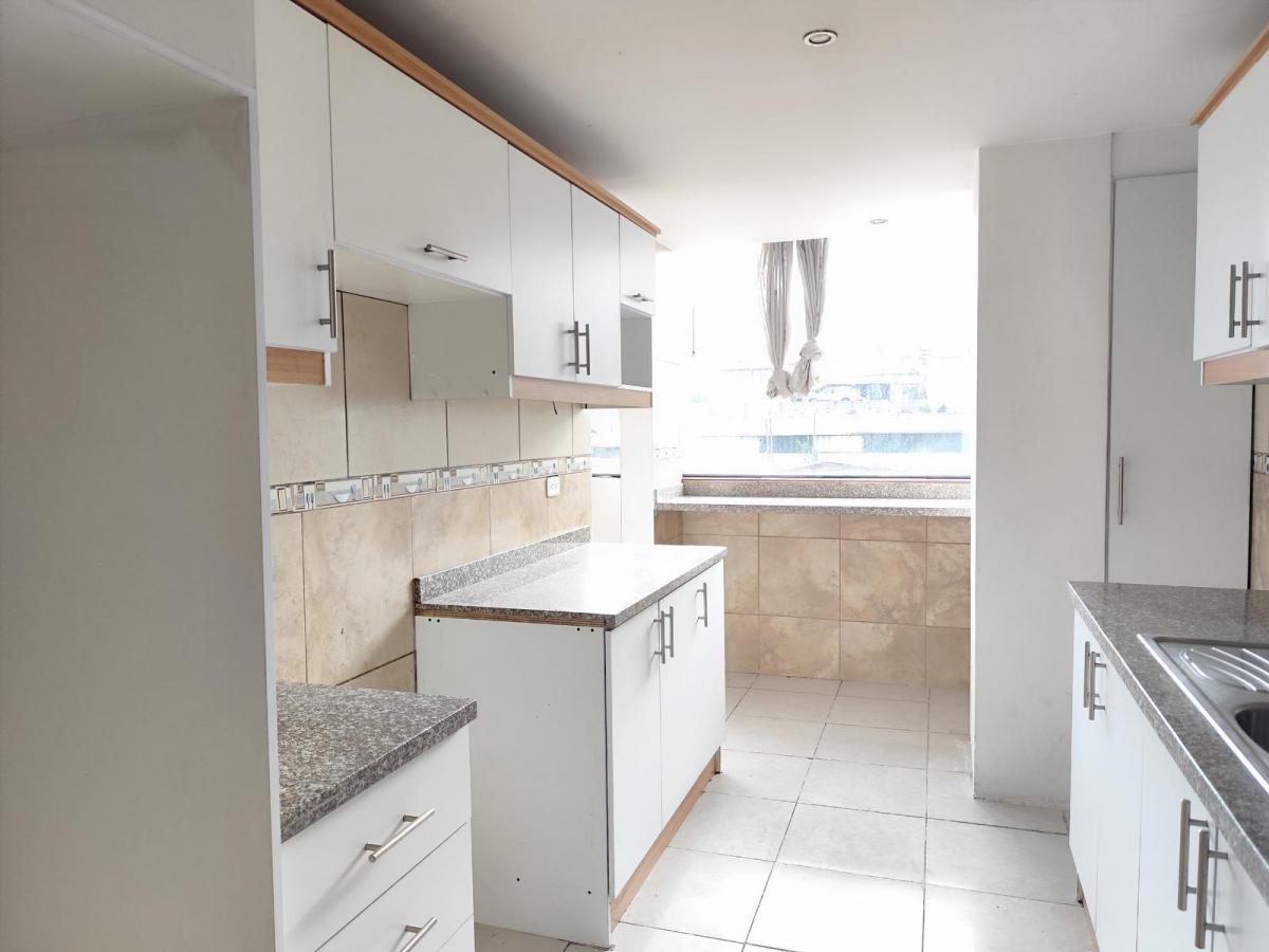 Departamento en Venta 3 Dorm.. Edificio con Ascensor — imagen 6