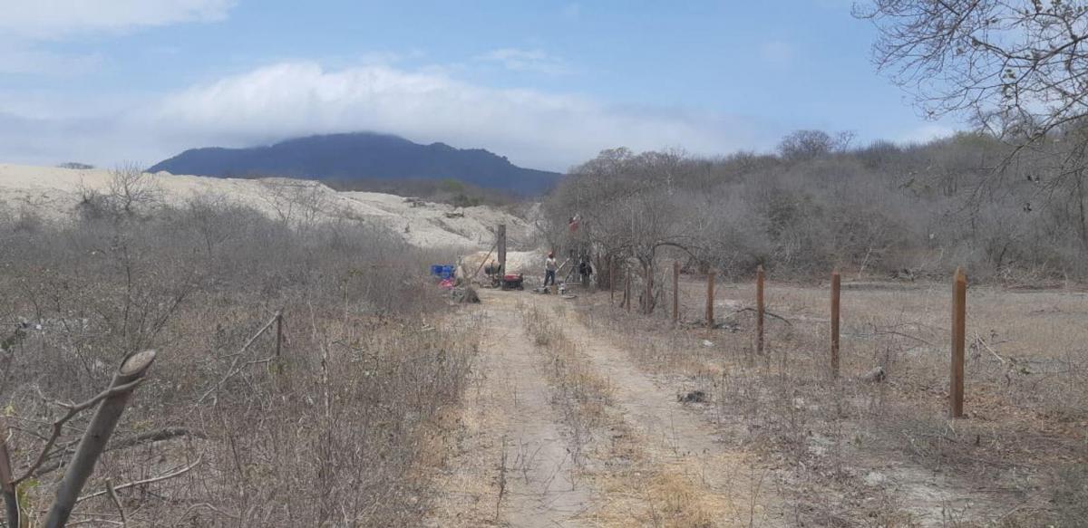 Terreno Frente a La Via de Venta en Montecristi, Manabí — imagen 5
