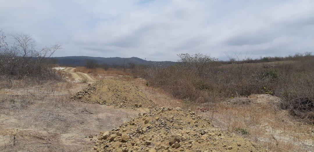 Terreno Frente a La Via de Venta en Montecristi, Manabí — imagen 4