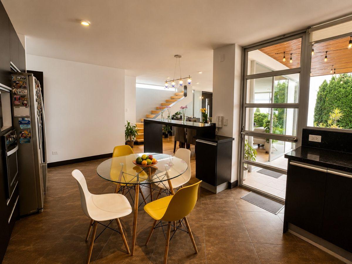 Casa de Venta en Cumbaya 3 Habitaciones - 205 m² — imagen 4