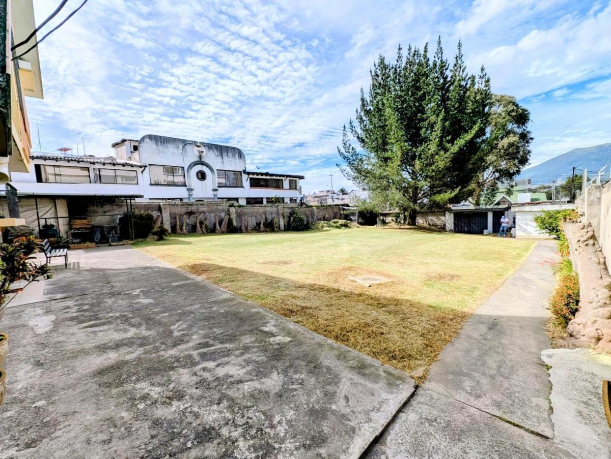 Venta de Terreno en Monteserrin — imagen 9
